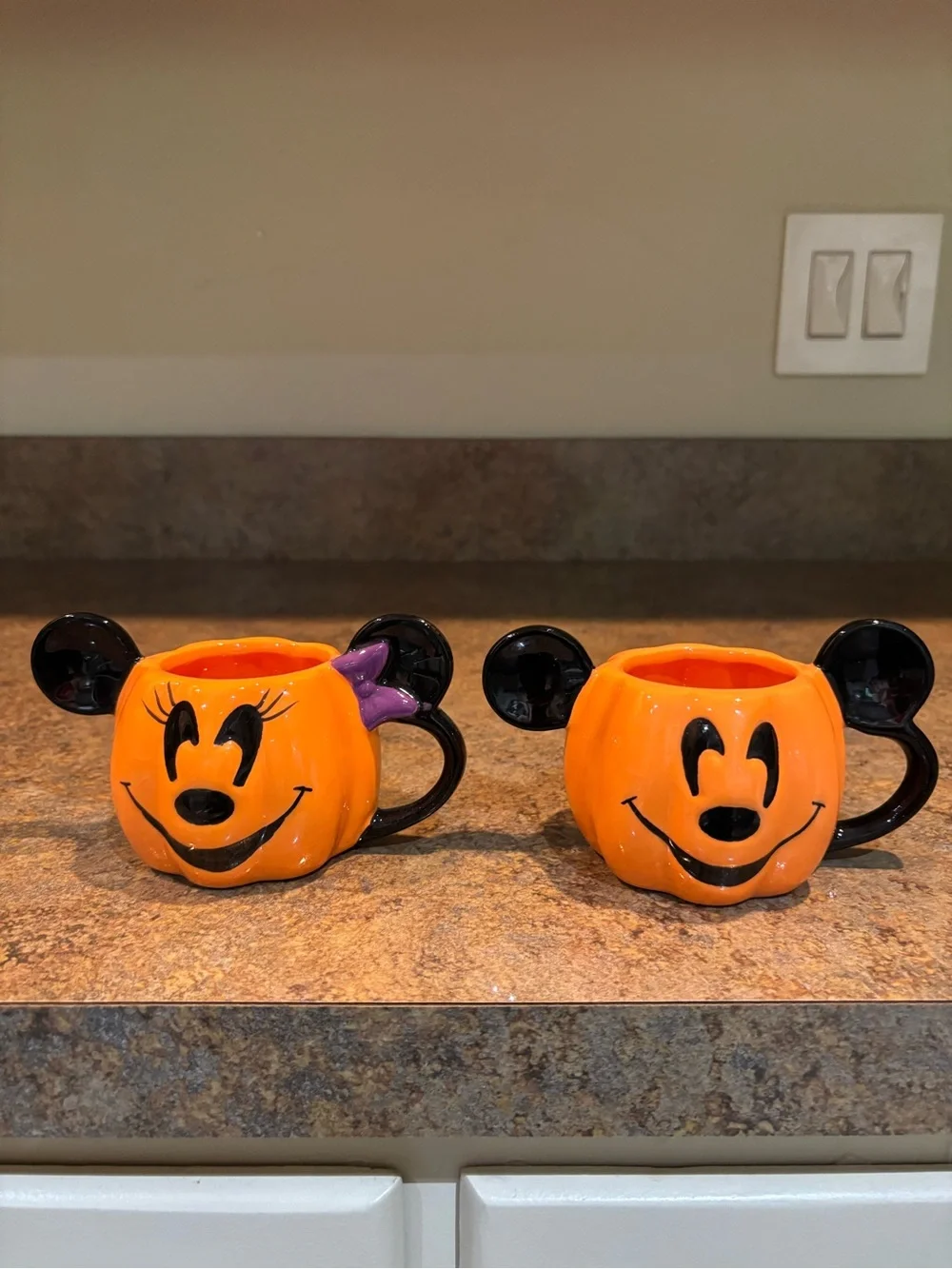 Disney Mickey & Minnie Pumpkin mini-Mugs — halloween fall home decor